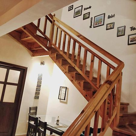 Meraki - Entire 3BHK Villa With Himalayan Views Ranikhet Bagian luar foto
