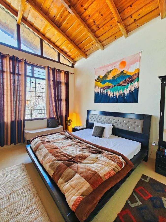 Meraki - Entire 3BHK Villa With Himalayan Views Ranikhet Bagian luar foto