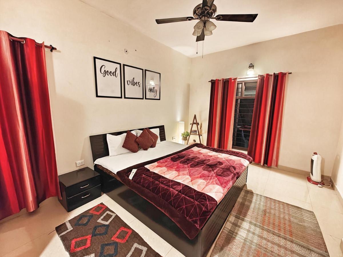 Meraki - Entire 3BHK Villa With Himalayan Views Ranikhet Bagian luar foto